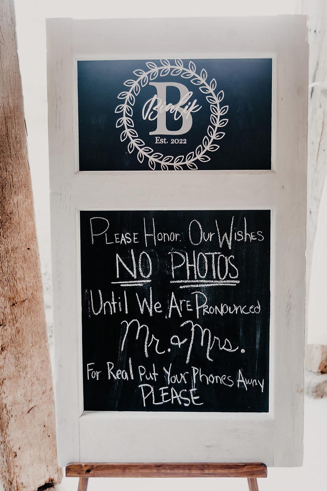 The Rise of the Unplugged Ceremony: Enhancing Wedding Photography Experience